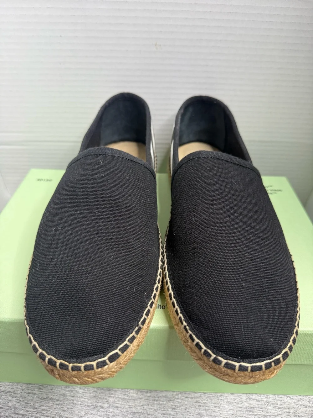 NWBT Off White Mens Black and White Espadrilles